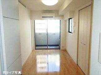 【居間・リビング】コンフォリア清澄白河トロワ