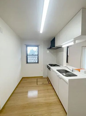  | モン・シャトー桜門前