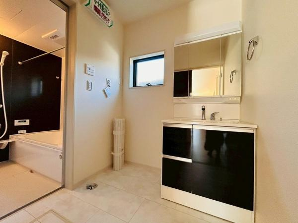 【独立洗面台】