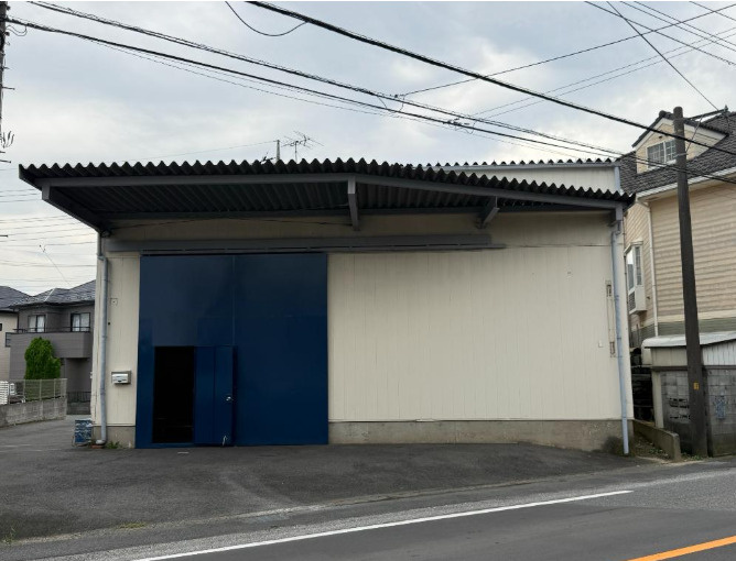 八潮市八潮２丁目の倉庫の外観