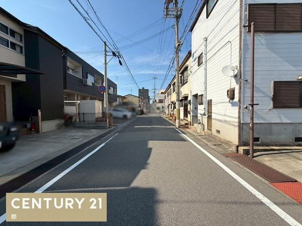 和歌山市太田　中古戸建の前面道路含む現地写真