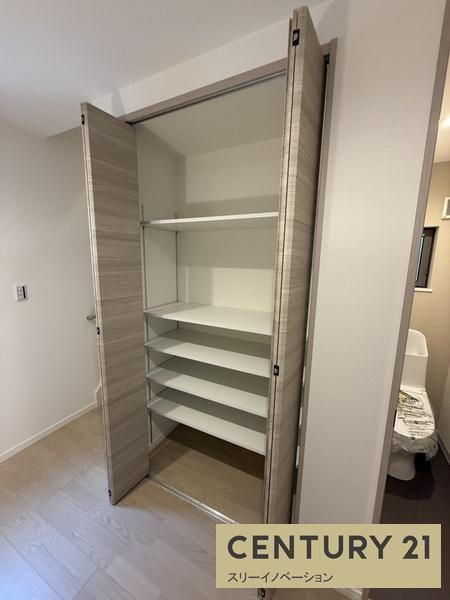 鶴町1丁目新築戸建1号地の収納