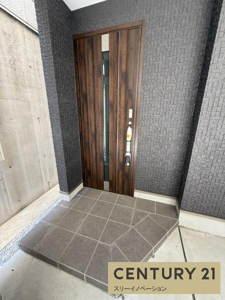 鶴町1丁目新築戸建1号地の玄関