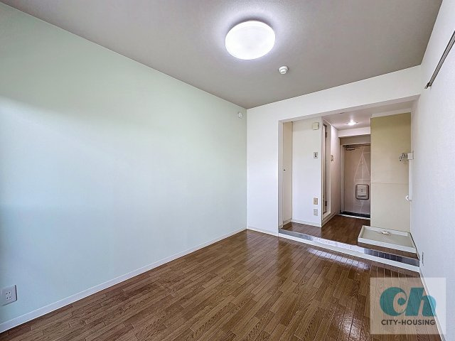 川崎京町センチュリー21 405号室の居間・リビング