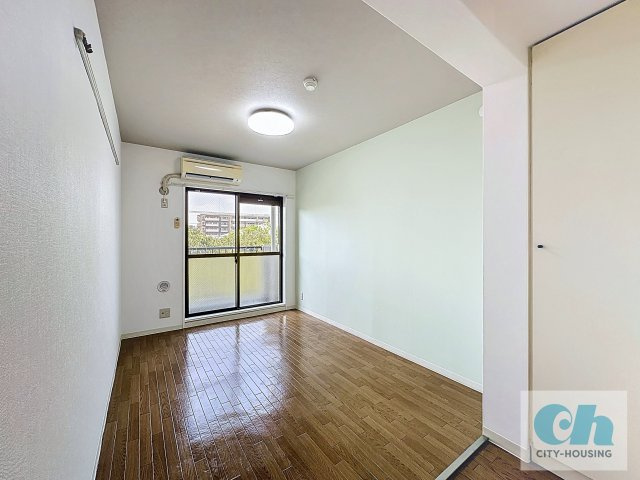 川崎京町センチュリー21 405号室の居間・リビング