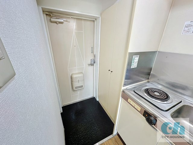 川崎京町センチュリー21 405号室の玄関