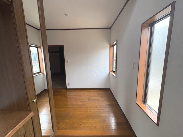 玉村町南玉　中古1299の玄関