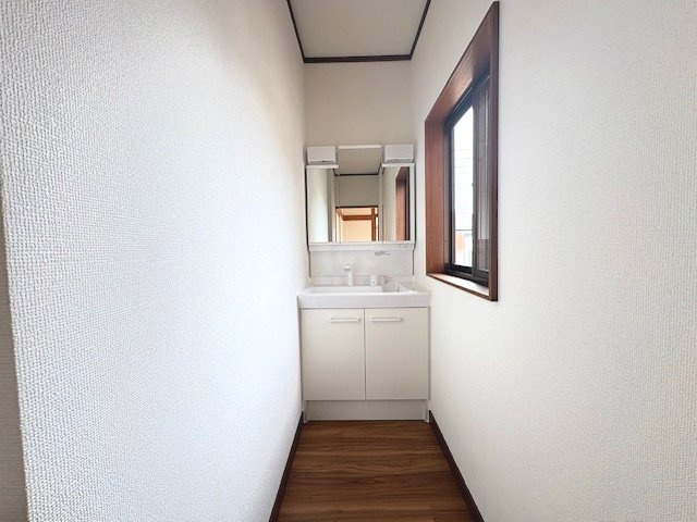 玉村町南玉　中古1299の独立洗面台