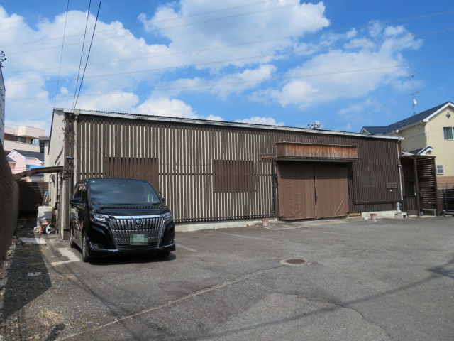町田市成瀬６丁目の倉庫の外観