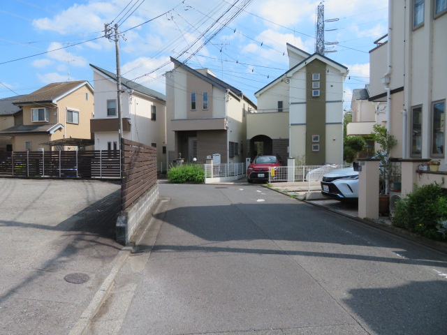 町田市成瀬６丁目の倉庫の周辺