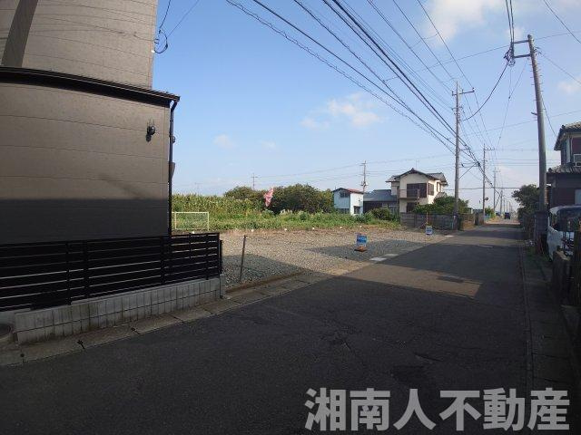 平塚市田村１丁目売地の前面道路含む現地写真|前面道路含む現地写真です