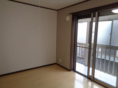 【居間・リビング】 | グラディート | こちらのリビングで趣味の時間をお楽しみください