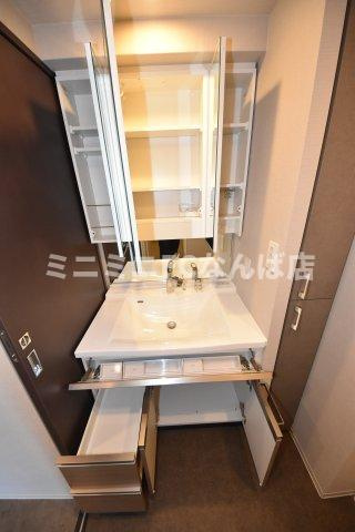 大阪市西区京町堀２丁目の賃貸マンション