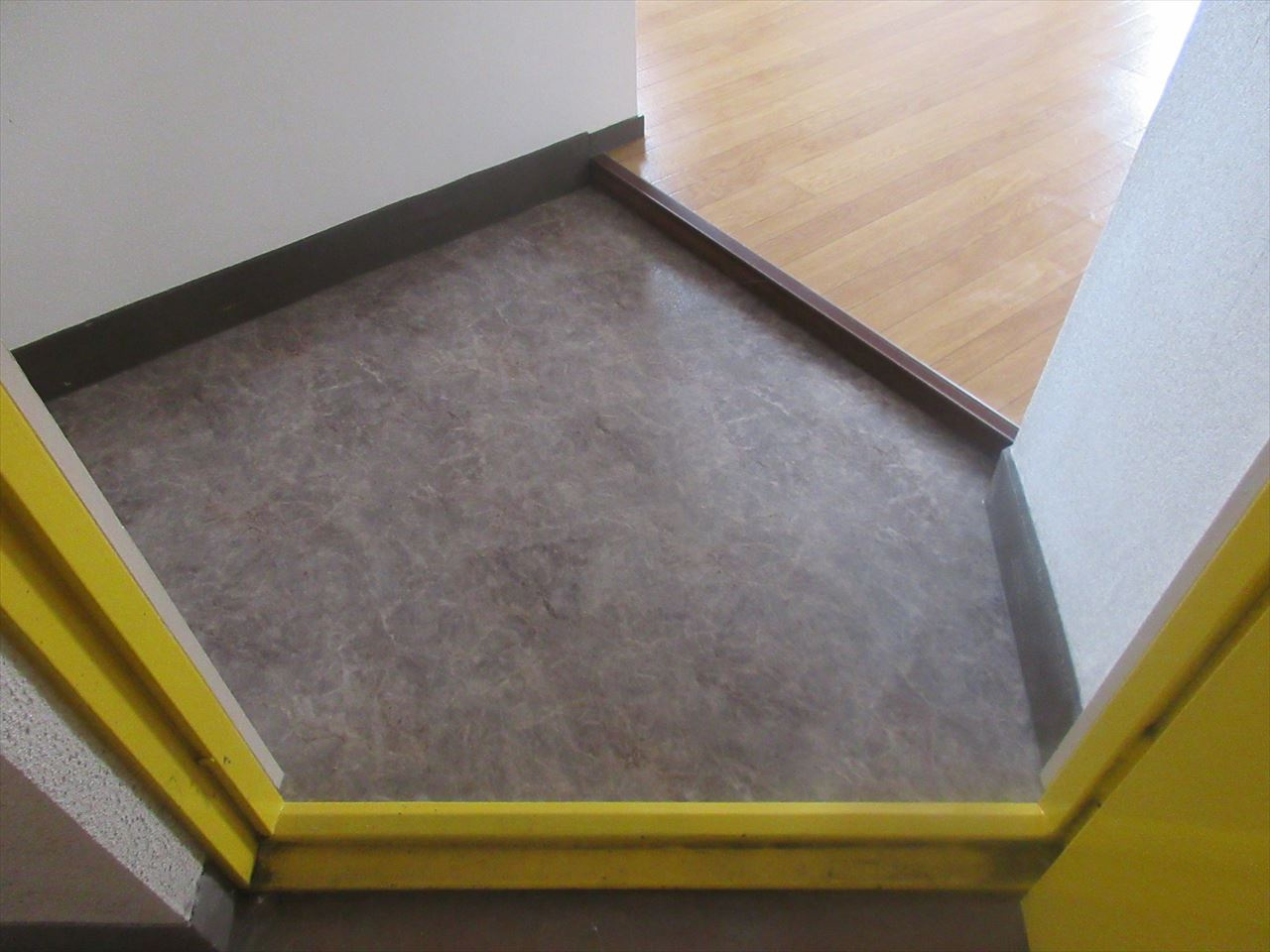 石坂ハイツ|名古屋市の賃貸ならMy賃貸の玄関|石坂ハイツ