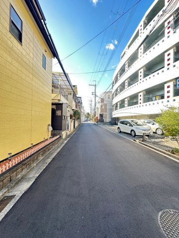 千里丘マンションの周辺