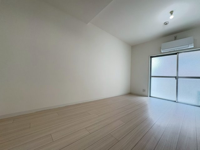 千里丘マンションの居間・リビング