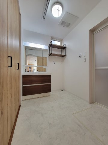 土佐町3丁目1区画・新築戸建の洗面所