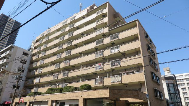 アーデンコート西長堀の外観