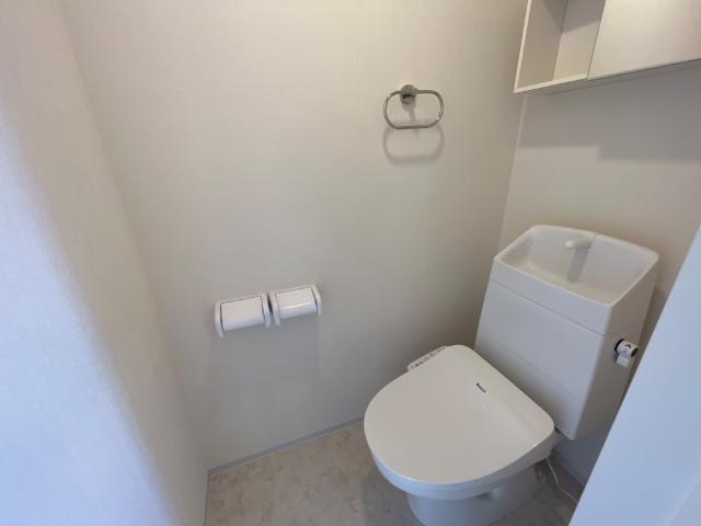 リバーサイドコート御開のトイレ|シャワー付トイレ