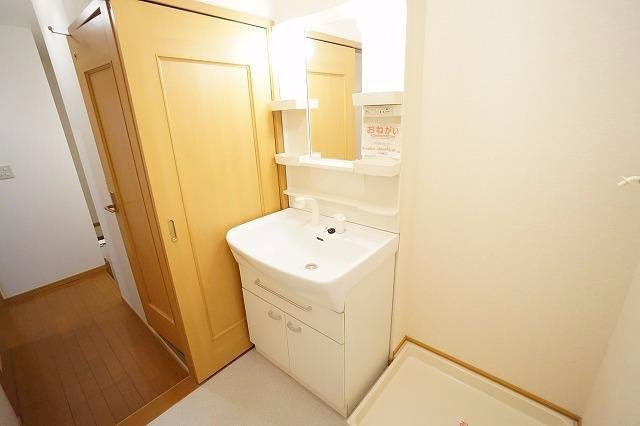 サンパティーク・メゾンＡの洗面所