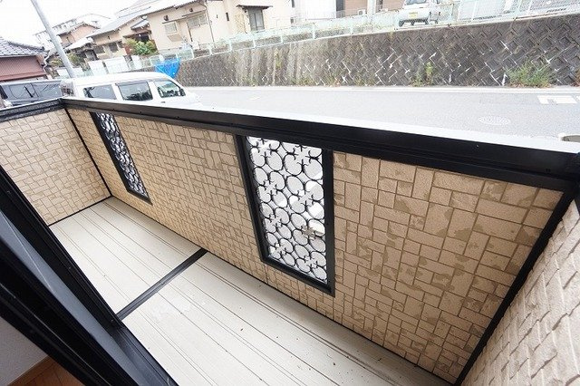 ベルカーサ日吉台のバルコニー
