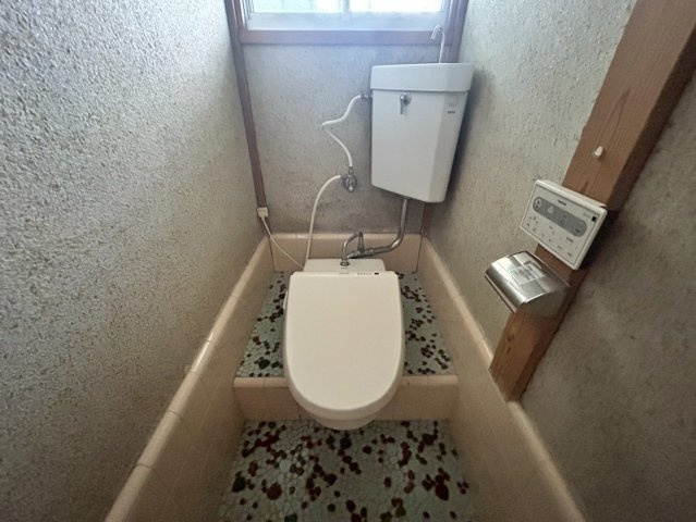 いすみ市大原中古戸建のトイレ