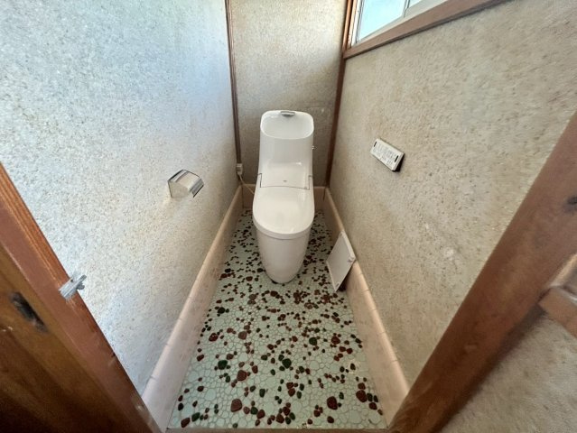 いすみ市大原中古戸建のトイレ