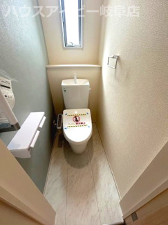 【トイレ】 | 安八町西結新築建売全3棟！1.2号棟平屋！お車並列3台可能！ウォークインクローゼットあります♪ | 安八町西結新築建売全3棟！1.2号棟平屋！お車並列3台可能！ウォークインクローゼットあります♪