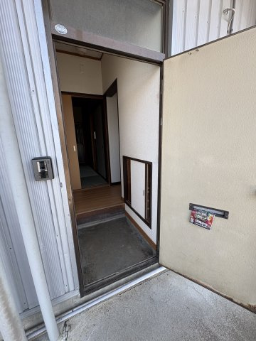 コーポ富田の玄関