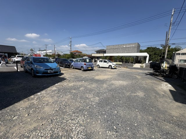 コーポ富田の駐車場
