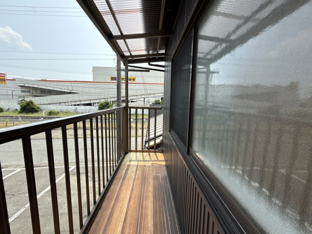 東新町ガレージハウスのバルコニー