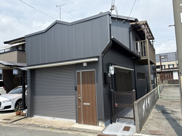 東新町ガレージハウスの外観