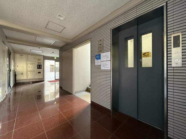 サニーコートあびこのエントランス