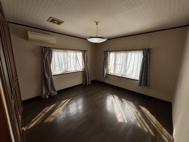 栃木県下都賀郡野木町丸林 中古物件の居間・リビング|リビングです