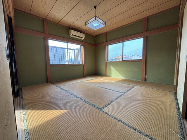 栃木県下都賀郡野木町丸林 中古物件の和室|和室、ちょっとしたくつろぎスペースにいかがでしょうか