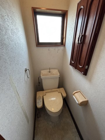 栃木県下都賀郡野木町丸林 中古物件のトイレ