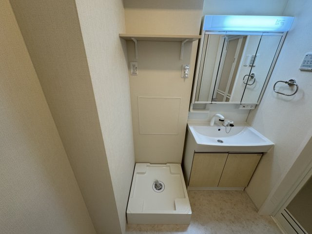 ベルフィオーレ 五番館の内装|室内洗濯機置場