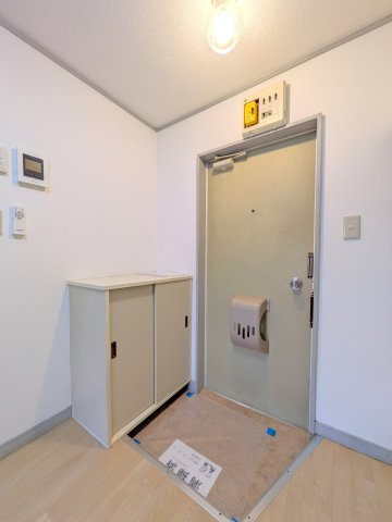 ジョイフル上原の玄関