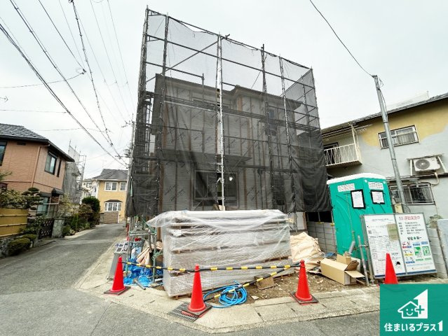 京都市右京区梅津北浦町　第1期　新築一戸建ての外観|周辺は落ち着いた街並みの住宅地！子育てがしやすい住環境です！まだ未完成ですが、現地でしかわからない事もございます。是非一度ご覧ください。