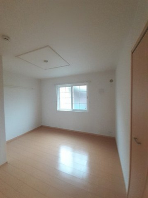 【内装】 | パルティール　Ⅰ | 明るい色調の室内です