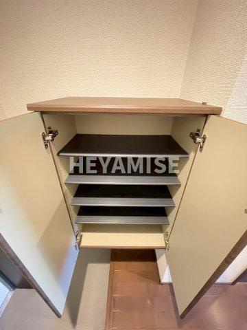 デ・クメール蛍茶屋東の収納