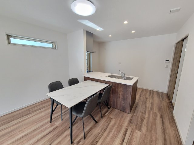 山崎北NTⅢ・新築戸建の居間・リビング