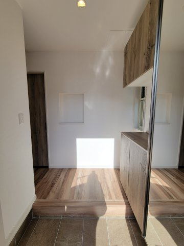 山崎北NTⅢ・新築戸建の玄関