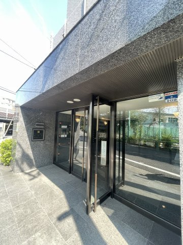 ルーブル豊玉伍番館のエントランス