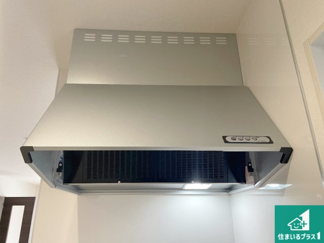 枚方市池之宮　新築一戸建ての設備|汚れにくいスロットフィルタでお手入れラクラク！ＬＥＤ照明付き！