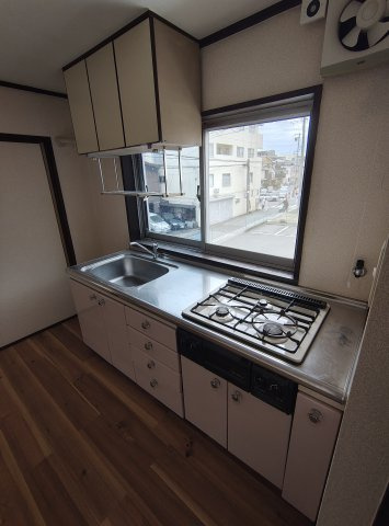 スリール灘南のキッチン