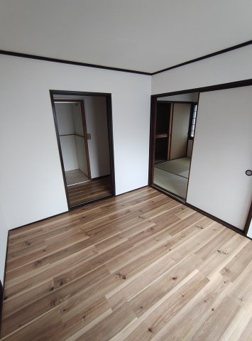 スリール灘南の居間・リビング