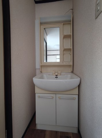 スリール灘南の洗面所