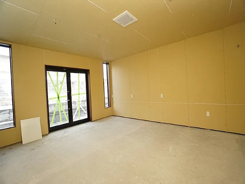 近江八幡市出町の店舗事務所の内装