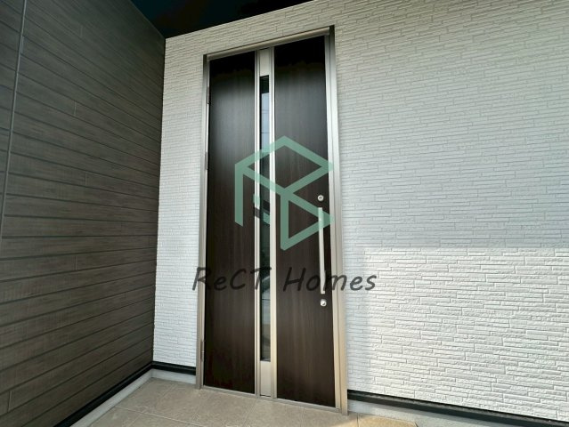 姫路市西今宿６丁目の一戸建ての玄関